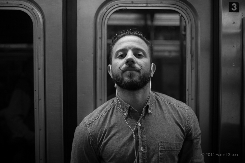 "Staredown." New York City. © 2014 Harold Green.