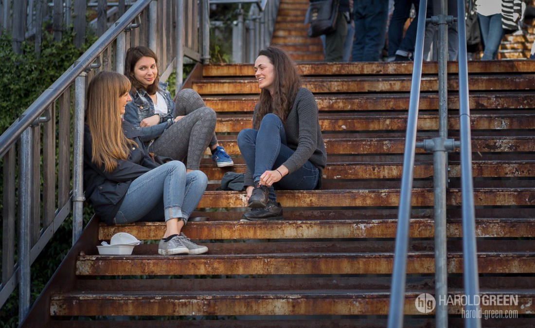 "Hanging Out" © 2015 Harold Green